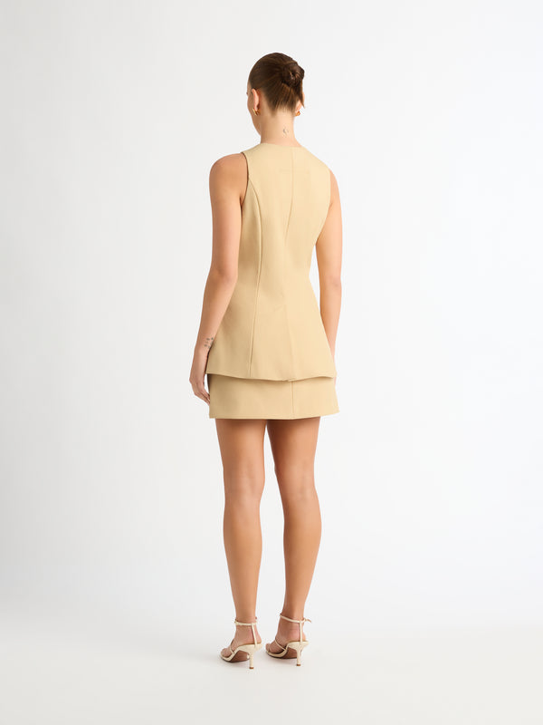 LIAISON VEST, back view