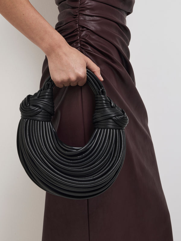 SHEIKE Quinn Bag Black 1007747 Model Image