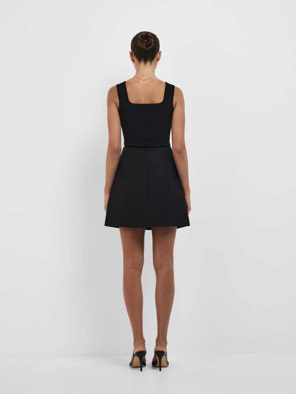 SHEIKE Marisol Skit Black 1008401 Back Image