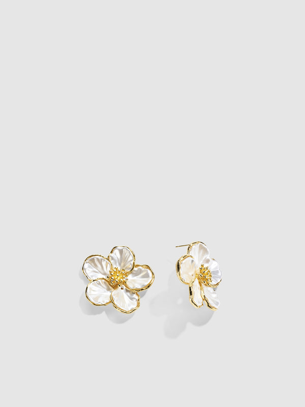 SHEIKE Celina Earrings Gold 1008425 Detail Ghost Image