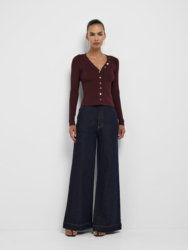 SHEIKE Nova Knit Black Jam 1008528 Styled Front Image