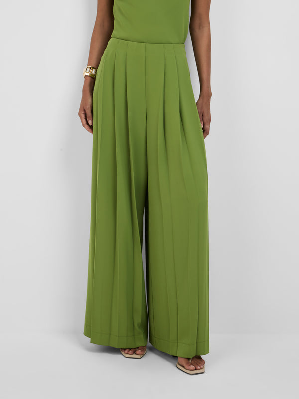 FLORA PANT, close-up detail on size 8 model