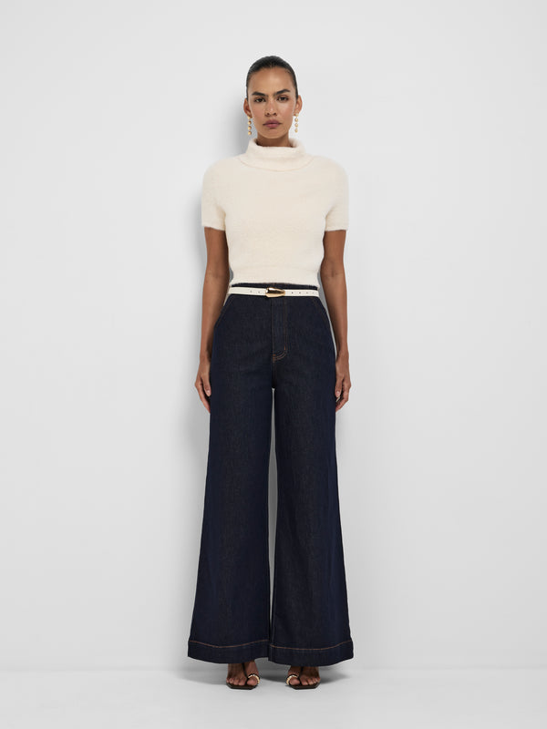 SHEIKE Adele Belt Ecru 1008845 Front Model Image