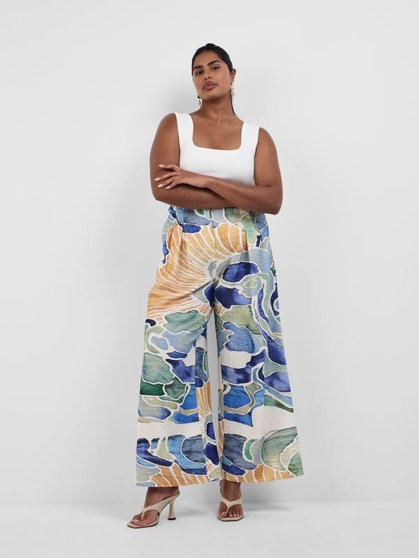 WREN PANT, front view on size 16 model