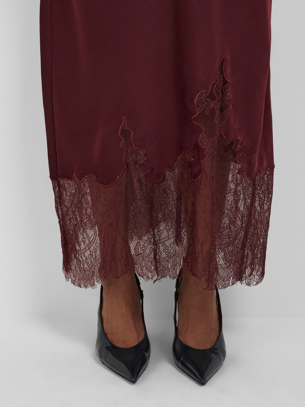 MIYAH SATIN SKIRT, close-up detail