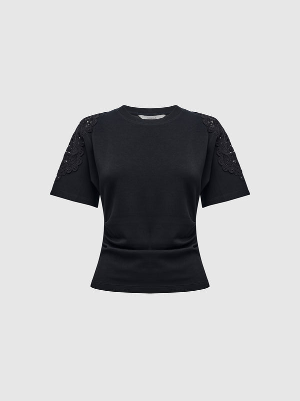 AMELIA T-SHIRT, flat lay