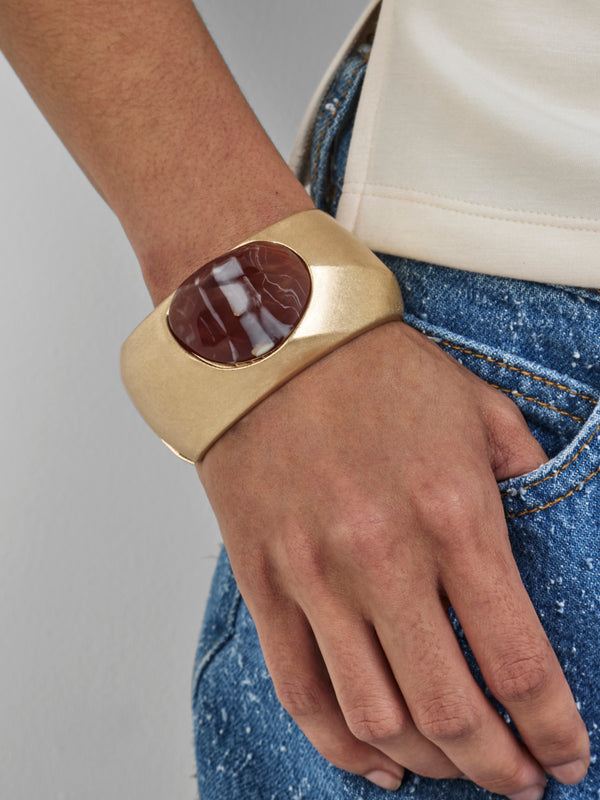 ADDISON BANGLE