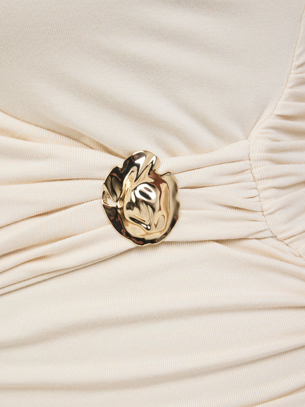 SKYLAR BROOCH, close-up detail