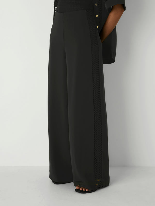 NOLA PANT, close-up detail