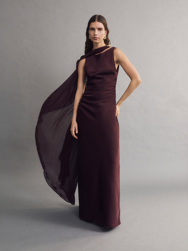 SHEIKE Sofia Gown Black Jam 1008548 Campaign Image