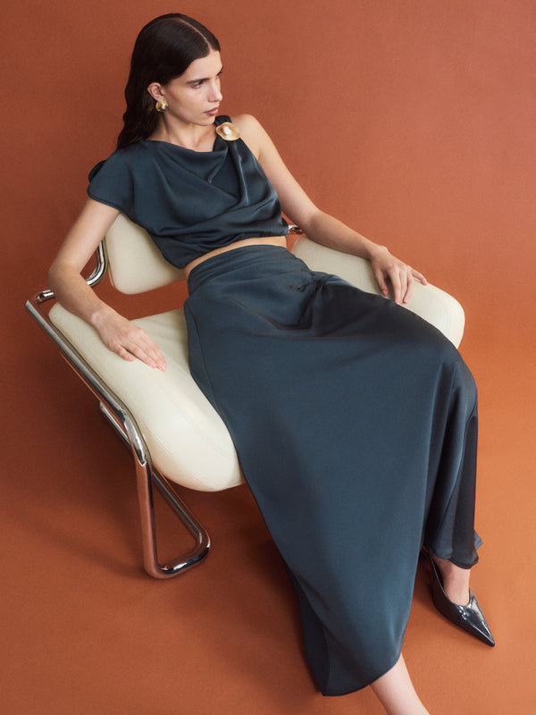 SHEIKE Milani Midi Skirt Anthracite 1008746 Campaign Image