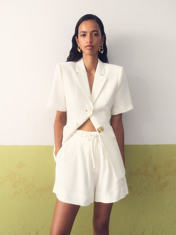 SHEIKE Effie Short Ivory 1008363 Campaign Image