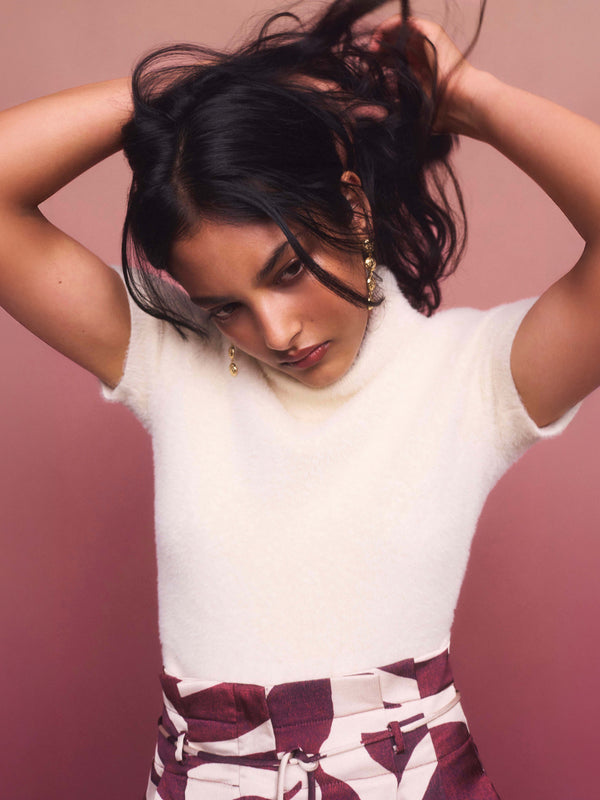 SCARLETT FLUFFY KNIT TOP