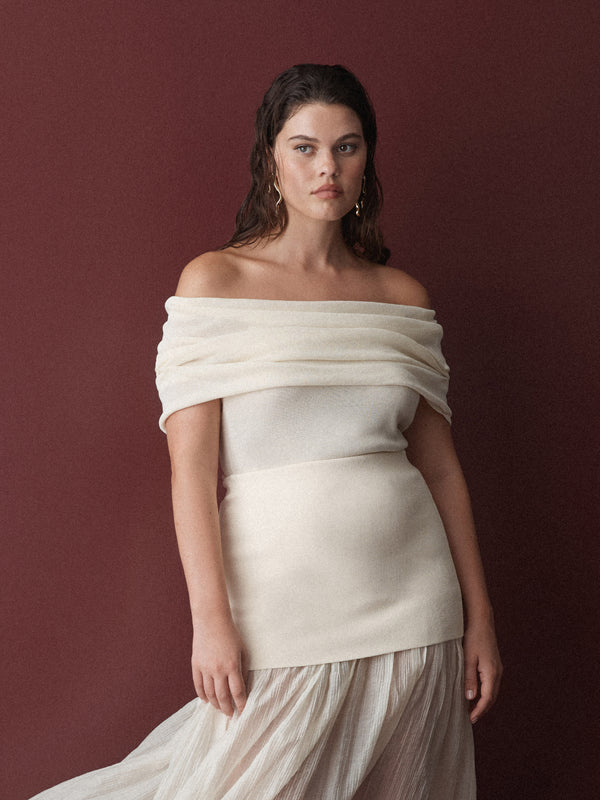 Size12 SHEIKE Desiree Knit Top Ecru 1007370 Campaign Image