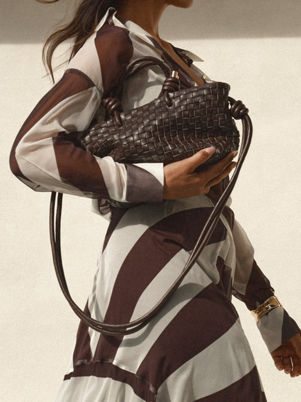 SHEIKE Jardan Bag Chocolate 1007913 Campaign Image