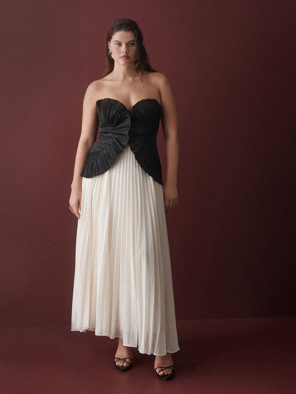 SHEIKE Soraya Maxi Dress Mutli 1007036 Campaign Image Size12