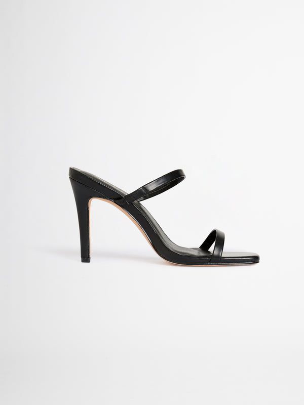 TINA HEEL