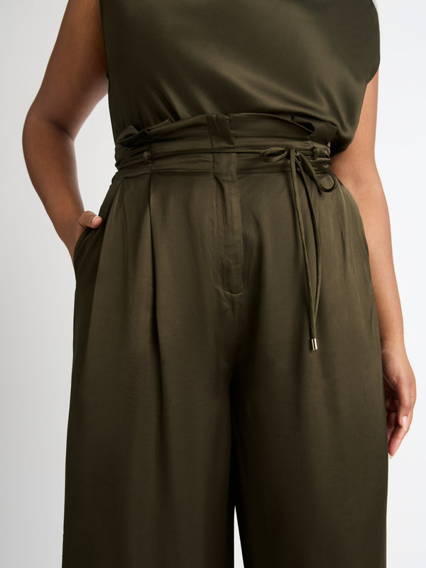 GRAICE PANT IN GOLDEN OLIVE DETAIL