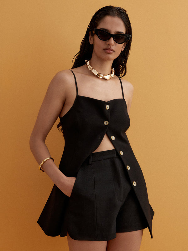 SHEIKE Nicole Top Black 1006916 Campaign Image