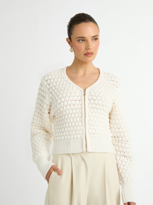 NORTHERN LIGHTS CARDI IN IVORY DETAIL IMAGE