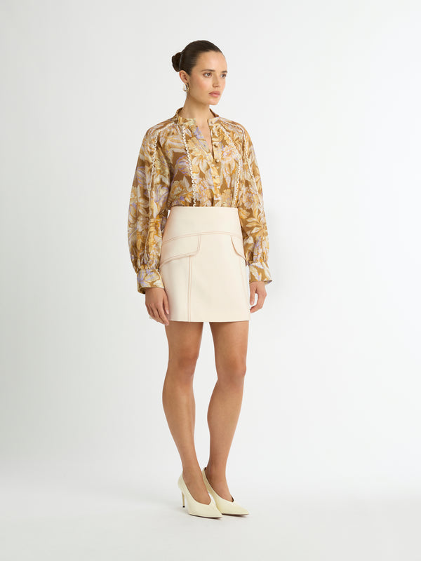 SIENA BLOUSE PRINT FRONT IMAGE STYLED