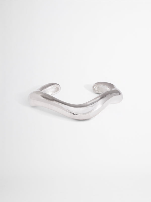 SCULPTURAL BANGLE SILVER GHOST IMAGE