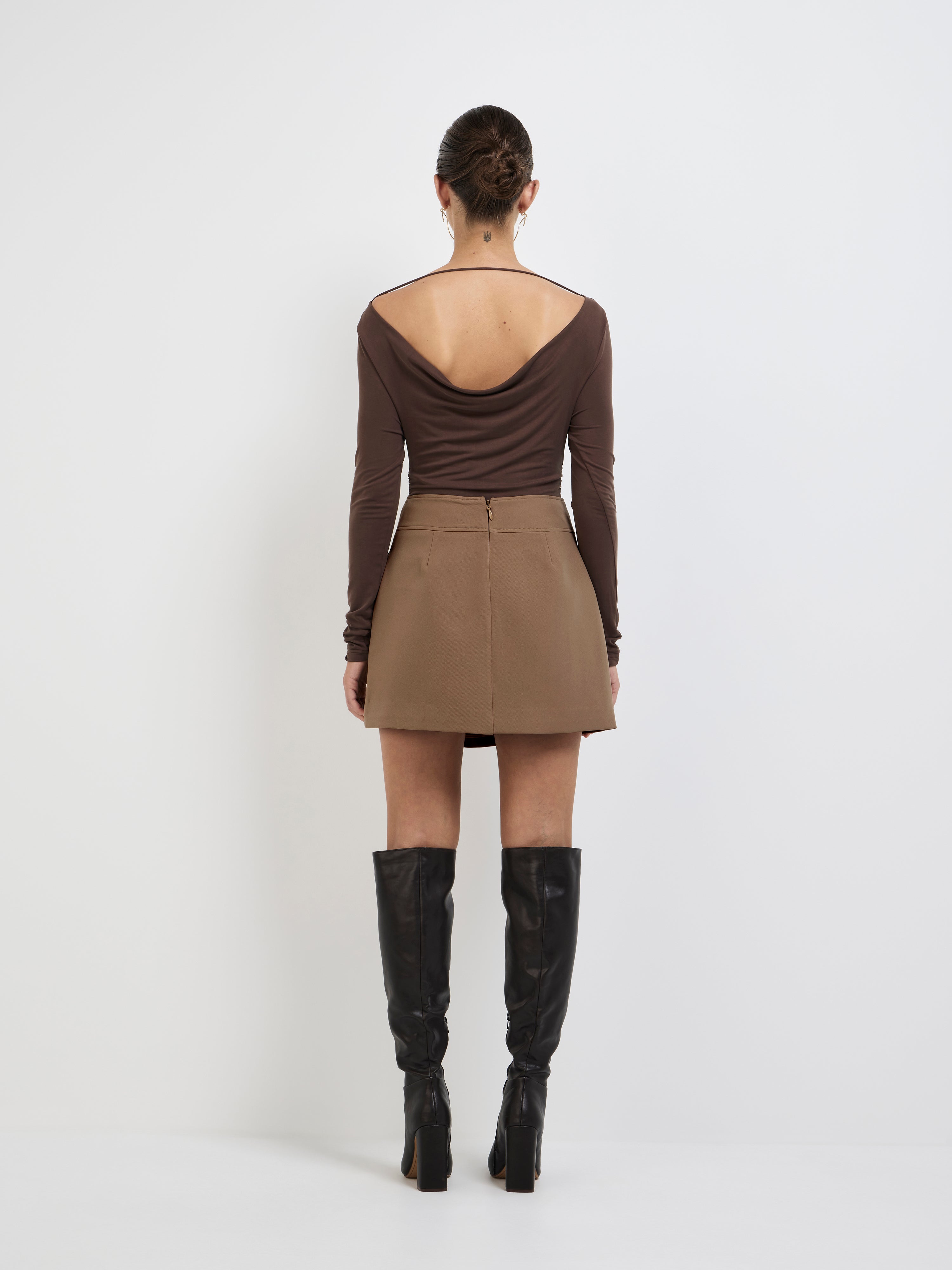 AND MARY Holly mini skirt ブラウン Holly Mini Skirt Tan | Tailored Mini | SHEIKE