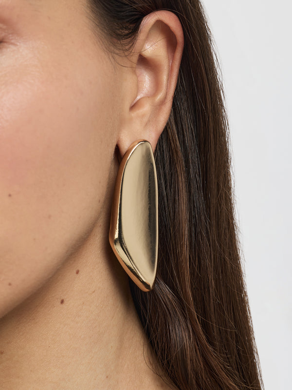 SHEIKE Luna Earrings Gold 1007946 Model Image