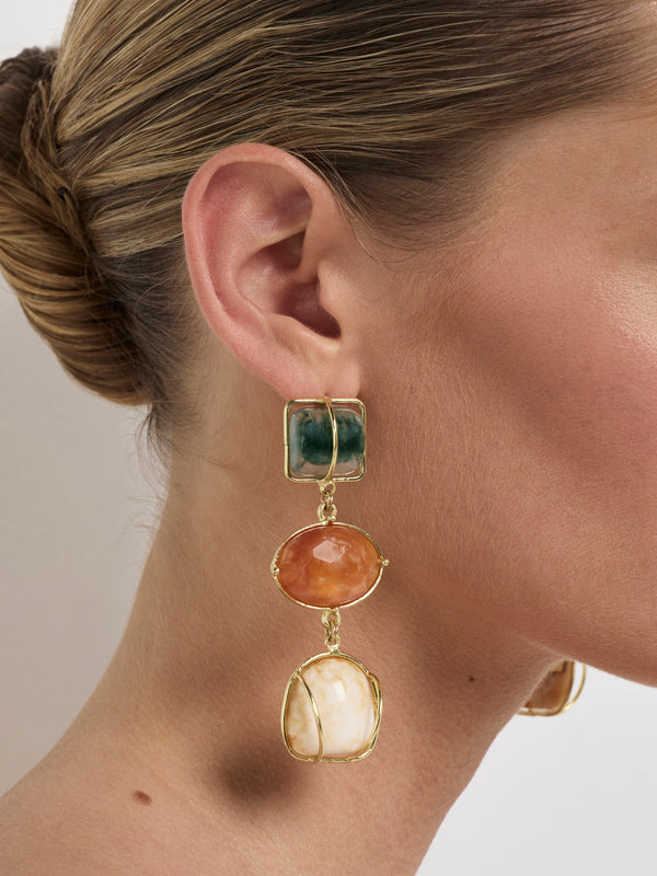 SHEIKE Serene Earrings Gold 1008174 Model Image