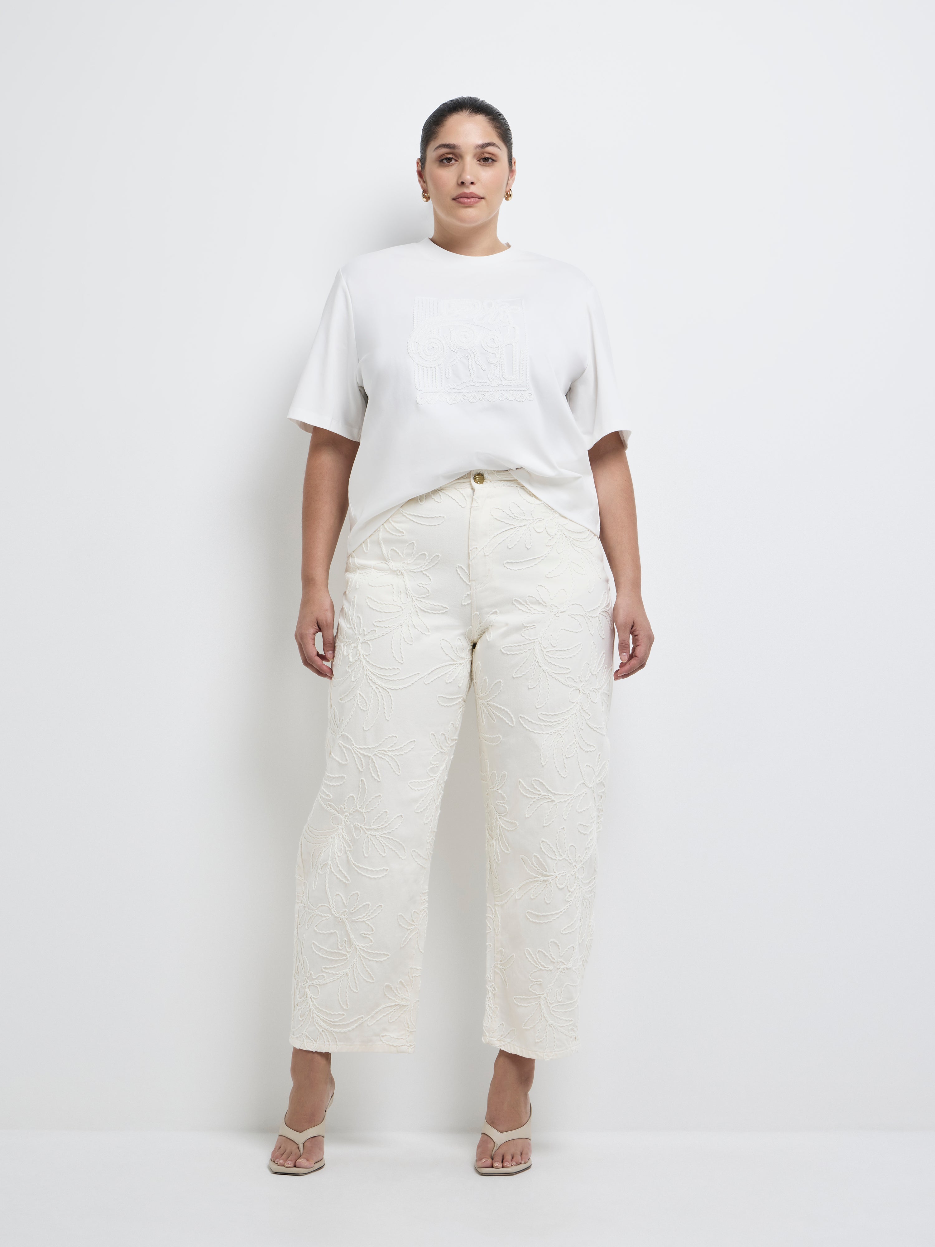 Aphrodite T-Shirt White | Embroidery T-Shirt | SHEIKE