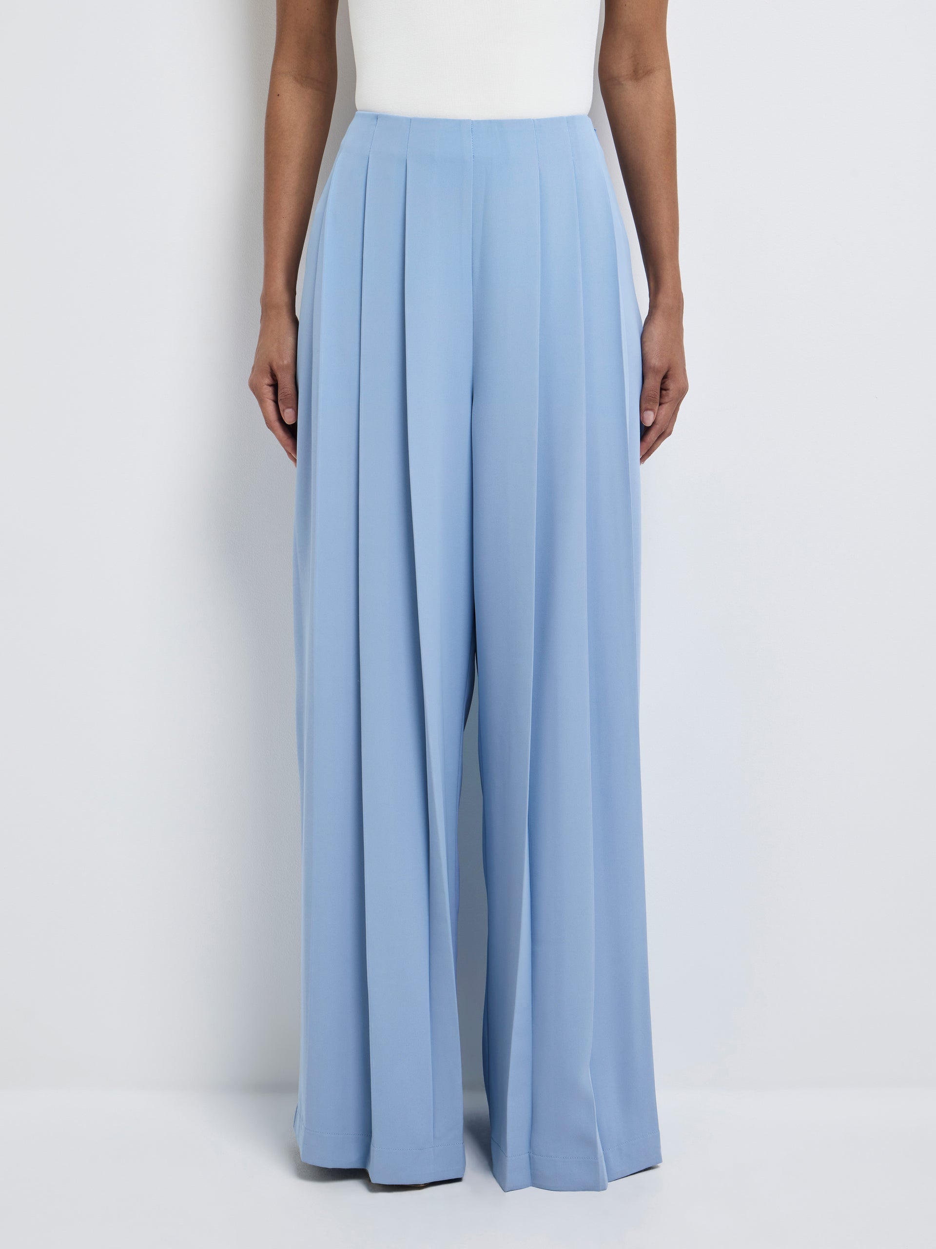 ADELE PANT