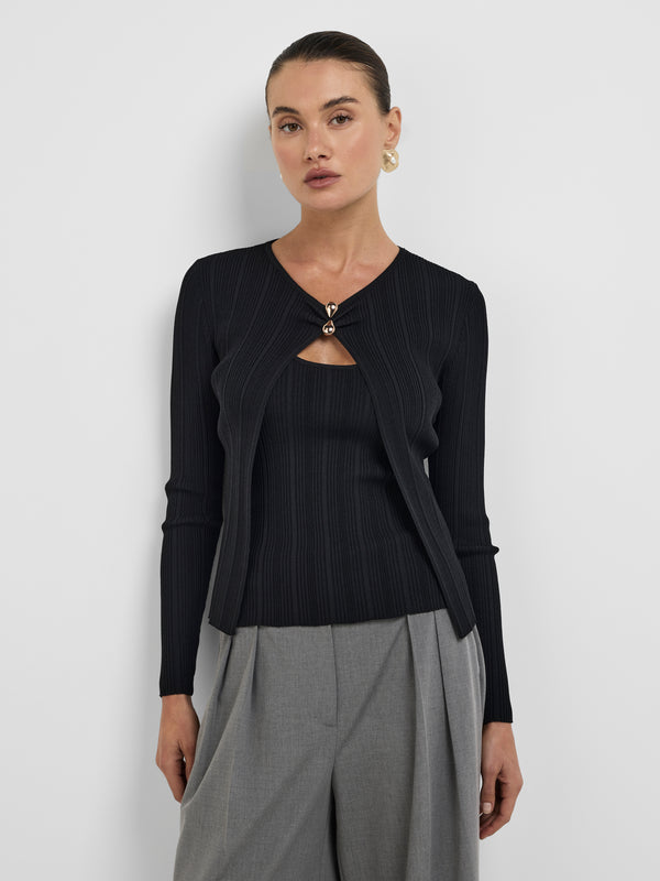 ZOLA KNIT TOP, close-up detail on size 8 model