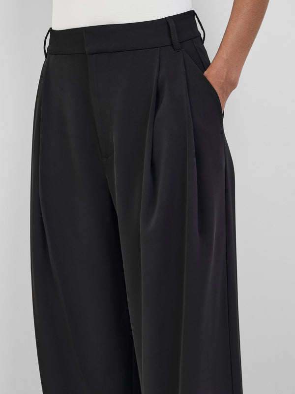 JOSIE PANT, close-up detail