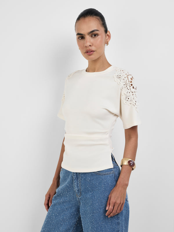AMELIA T-SHIRT, close-up detail on size 8 model