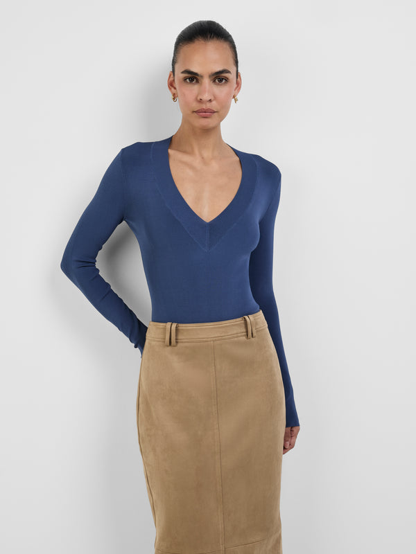 MARGOT V NECK BODYSUIT, close-up detail on size 8 model