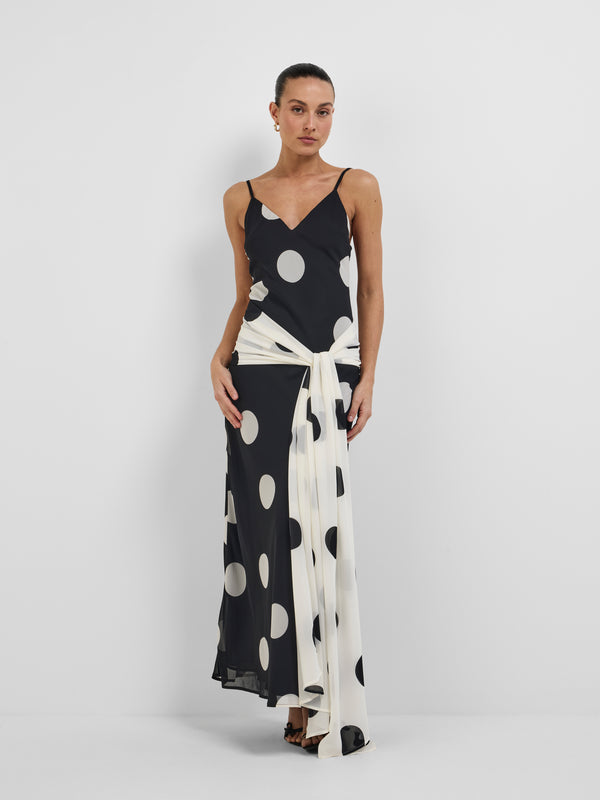 NIA GOWN, front view