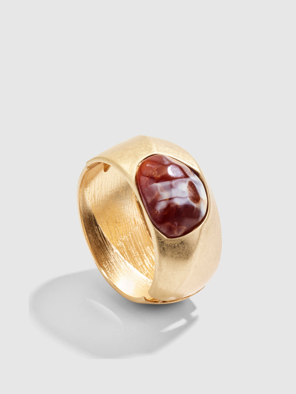 ADDISON BANGLE, close-up detail