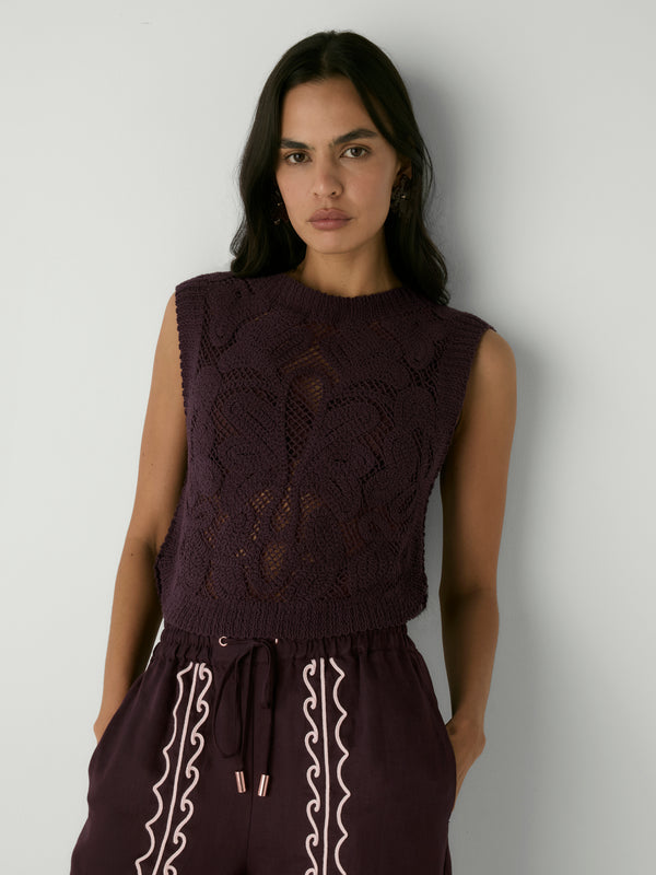 BELLA CROCHET TOP, close-up detail on size 8 model