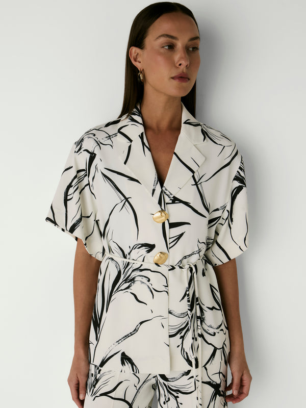 ASTER SHIRT, close-up detail on size 8 model