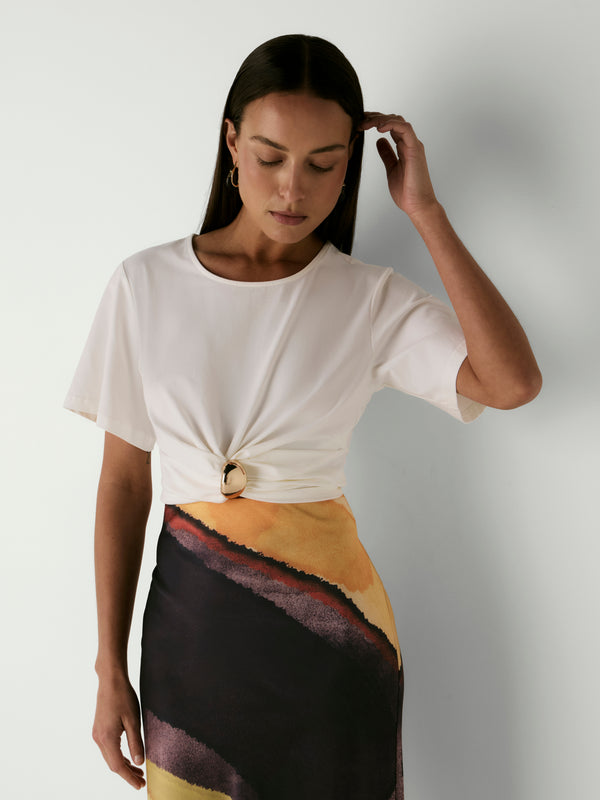 NORA T-SHIRT, close-up detail on size 8 model