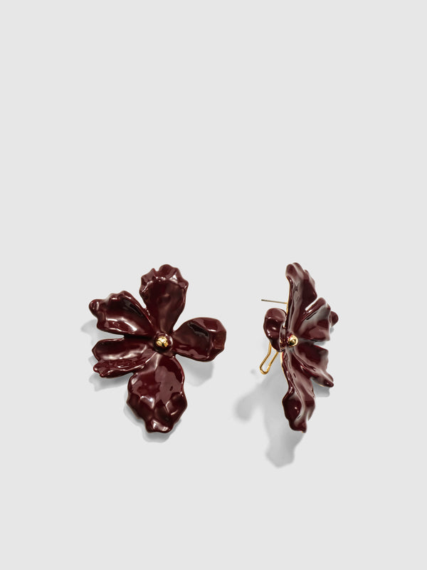 FREYA EARRING, flat lay