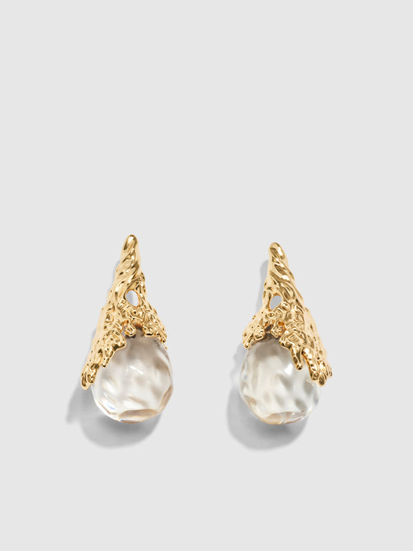 ARIEL EARRING, flat lay