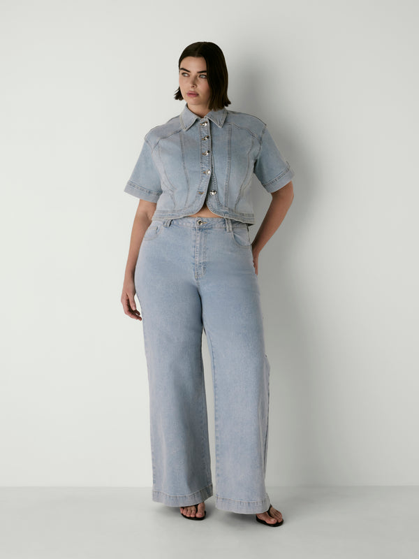 MABEL SHIRT, front view on size 16 model