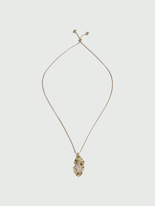 ASTON NECKLACE, flat lay