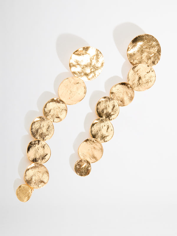 GISELLE GOLD EARRINGS FLAT LAY CLOSE UP
