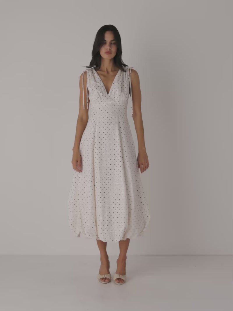 Video Sammy Maxi Dress Spot 1009091 Video