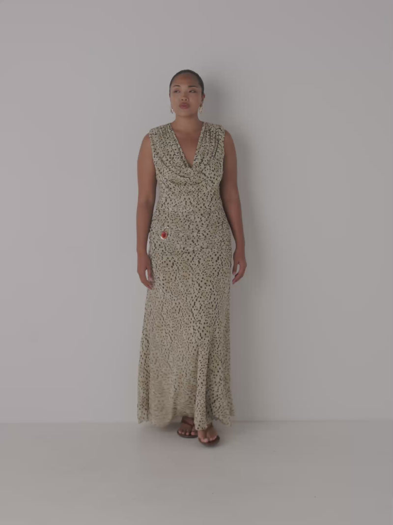 Video SHEIKE Elara Maxi Skirt Print 1009181 Video
